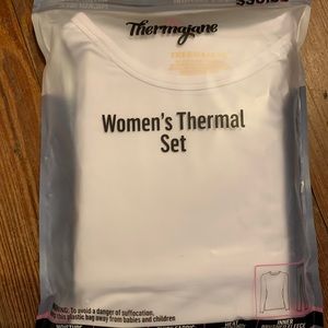 Women’s thermal set